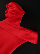 Plus Size Red Off Shoulder Cocktail Dress - Neckline